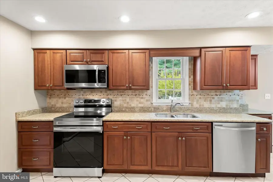 5243 Stone Bridge Way, Sykesville, MD 21784 - #2