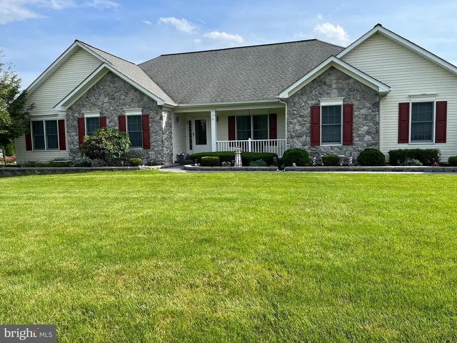 4505 Gray Horse Dr, Westminster, MD 21157 - #2