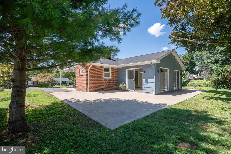 7005 Beachmont Dr, Sykesville, MD 21784 - #3