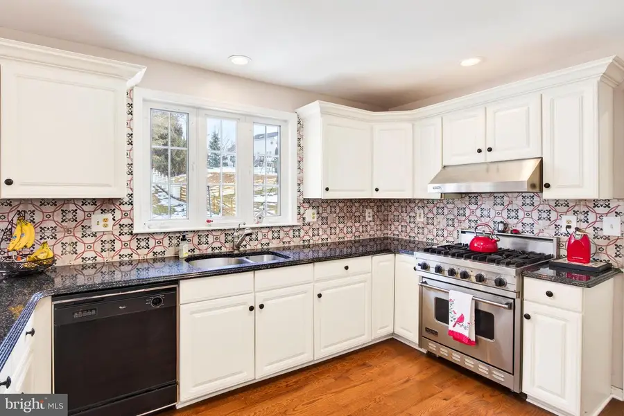 6041 Kennard Ct, Eldersburg, MD 21784 - #2