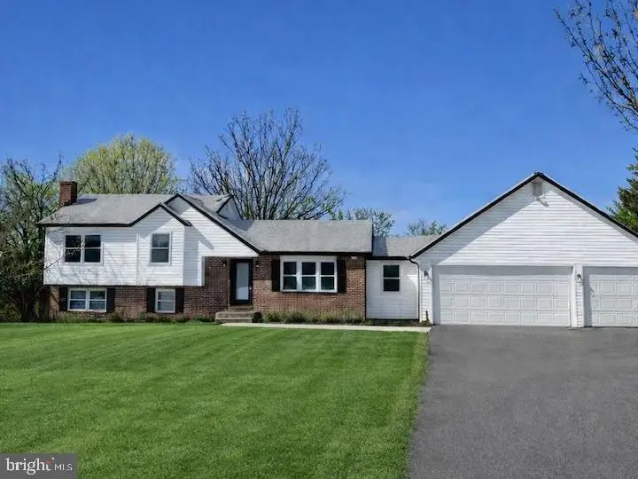 3174 Cardinal Dr, Westminster, MD 21157 - #1