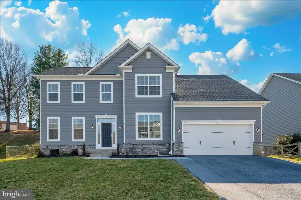 971 Erna Dr, SYKESVILLE, MD 21784