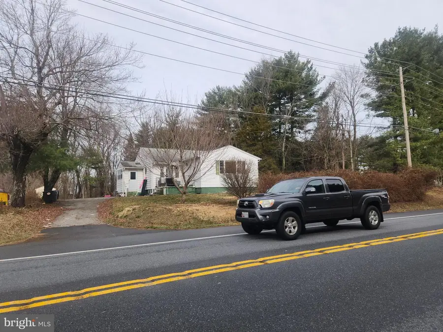 5730 Ridge Rd, Mount Airy, MD 21771 - #3