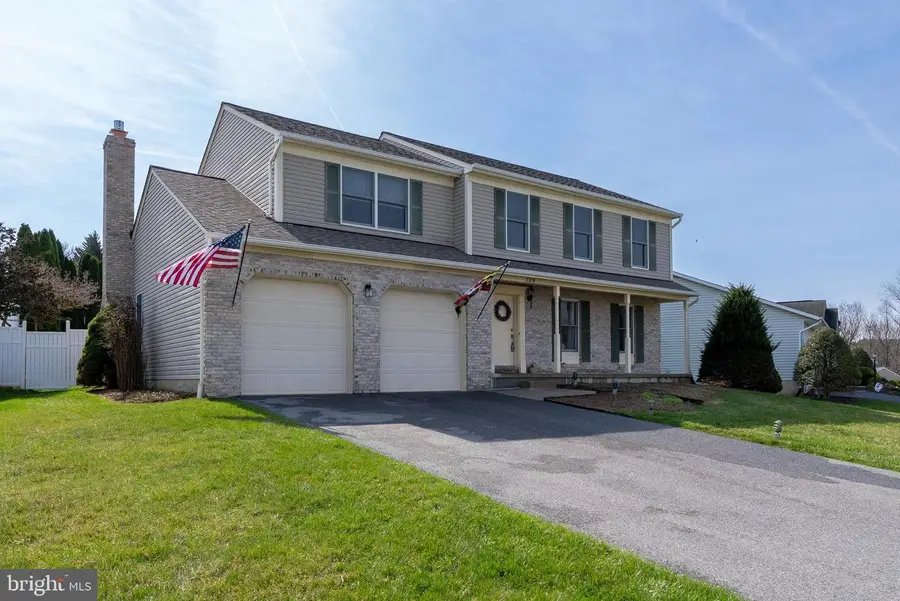 725 Hess Ct, Westminster, MD 21157 - #2