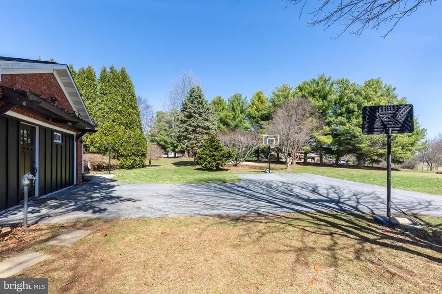 1712 Bachman Valley Dr, Westminster, MD 21157 - #3