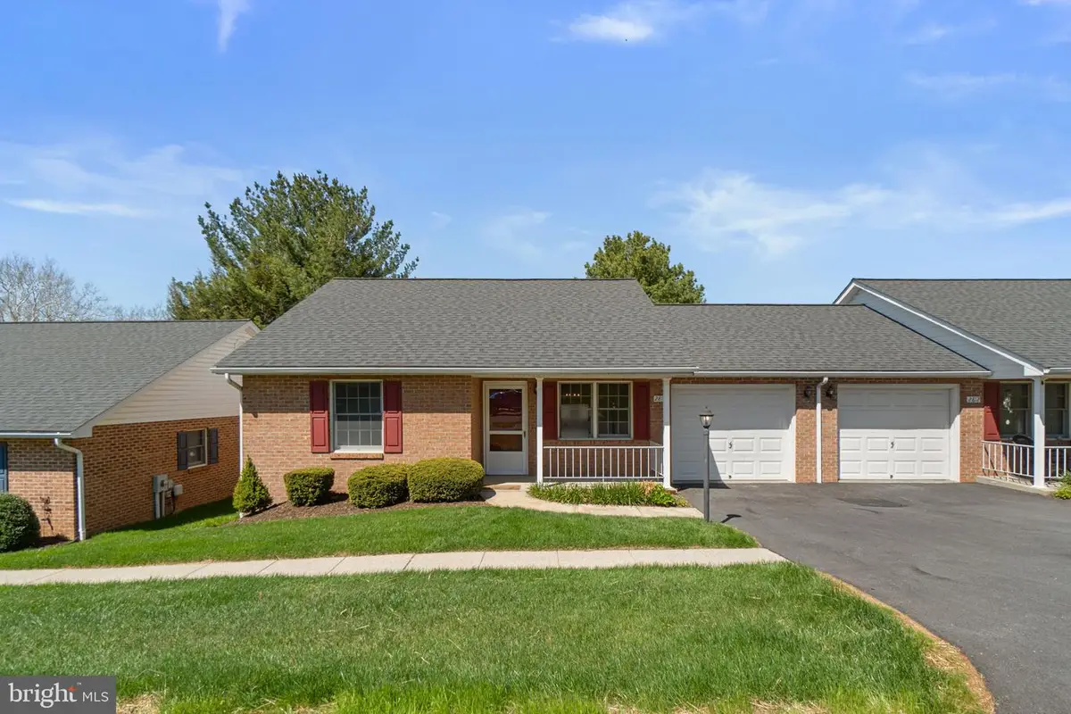 2814 Carlisle Dr #18, New Windsor, MD 21776 - #1