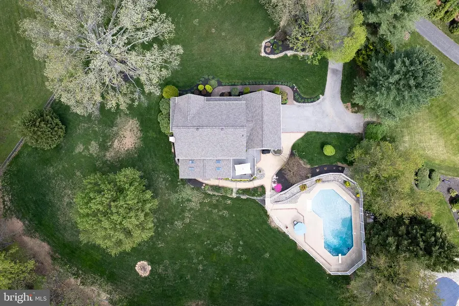 4430 Embassy Dr, Sykesville, MD 21784 - #3