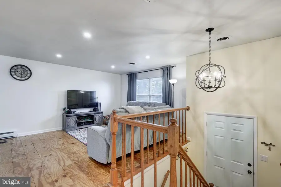 918 Century St, Hampstead, MD 21074 - #2