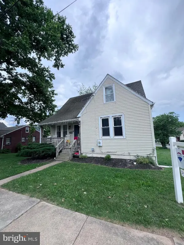 33 Milton Ave, WESTMINSTER, MD 21157