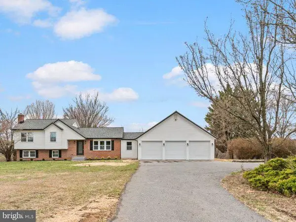 3174 Cardinal Dr, WESTMINSTER, MD 21157