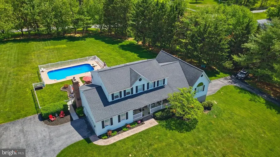 4465 Monument Dr, Sykesville, MD 21784 - #2