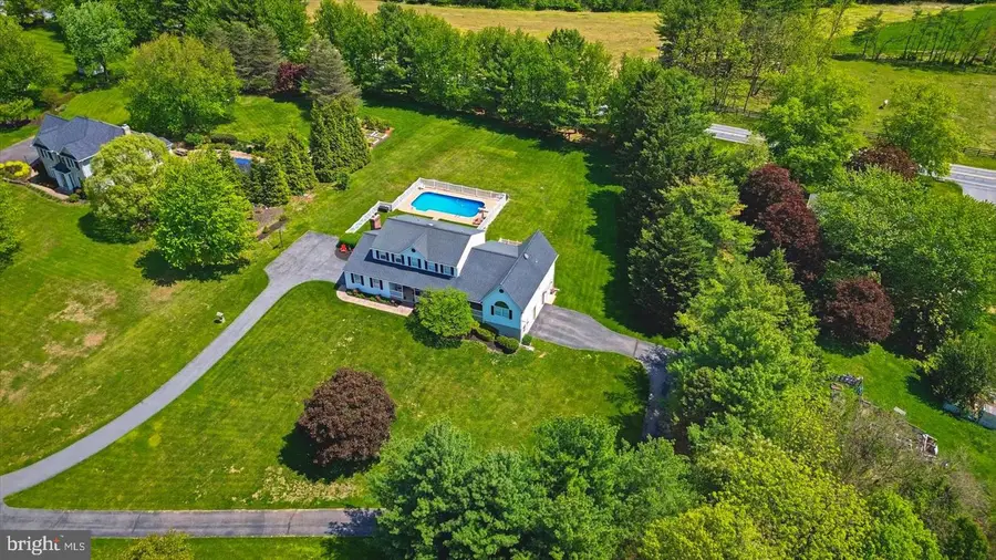 4465 Monument Dr, Sykesville, MD 21784 - #3