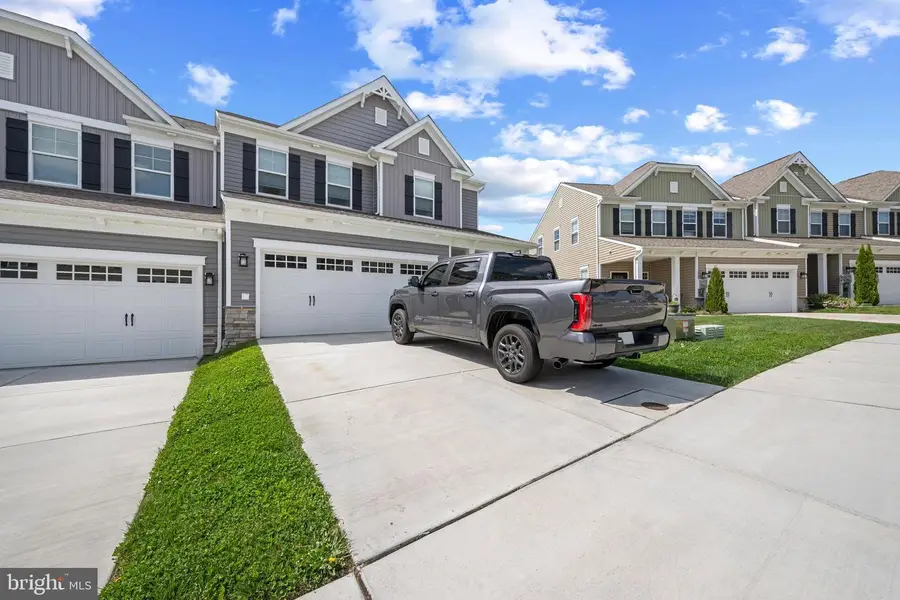 2843 Town View Cir, New Windsor, MD 21776 - #3