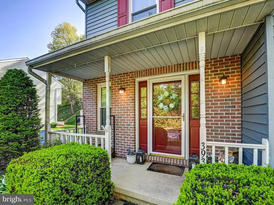 3939 Brittany Ln, Hampstead, MD 21074 - #3
