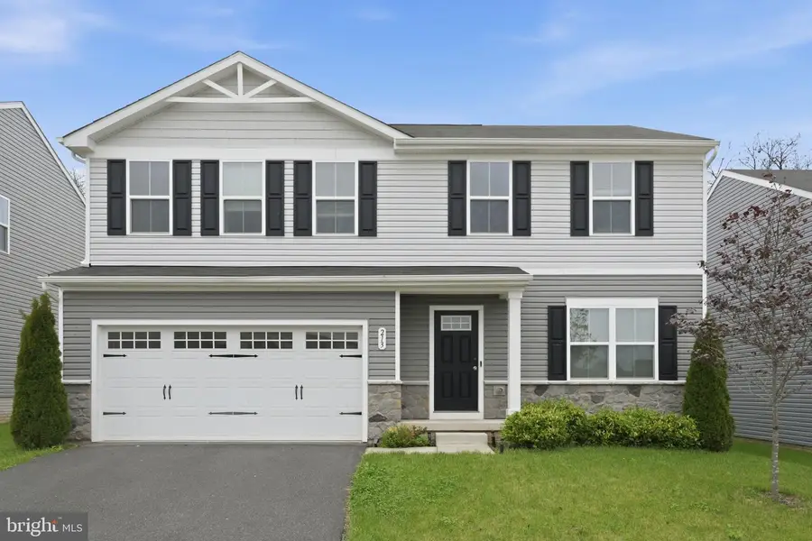 213 Pickett St, Taneytown, MD 21787 - #2