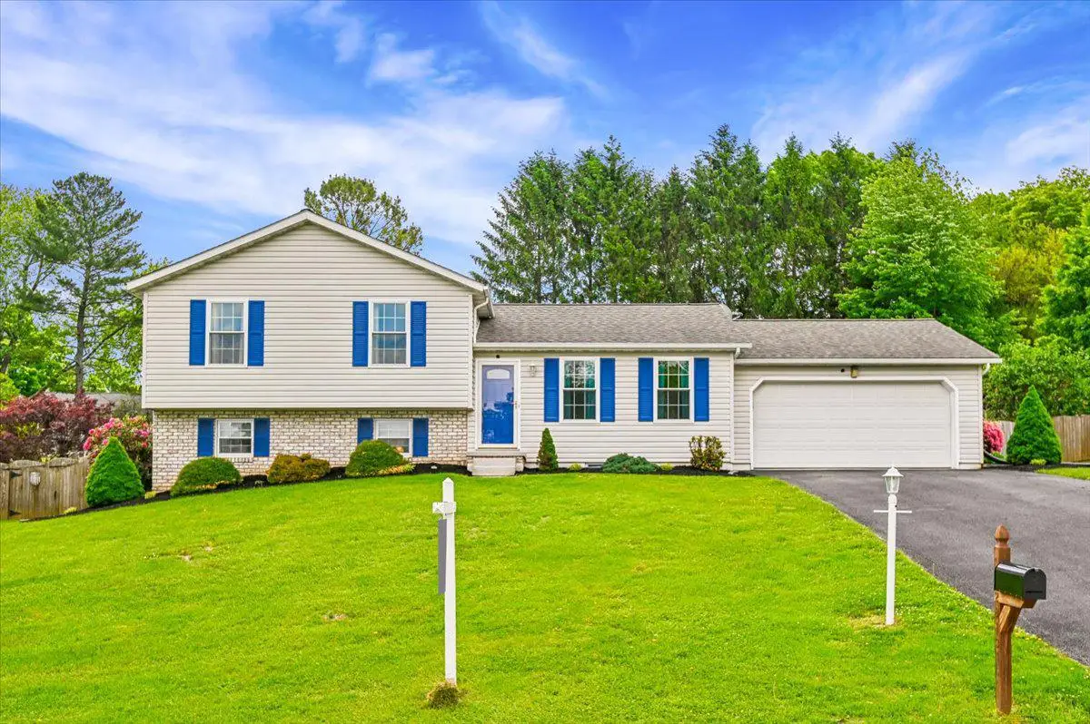 2813 Brougham Ct, Manchester, MD 21102 - #1