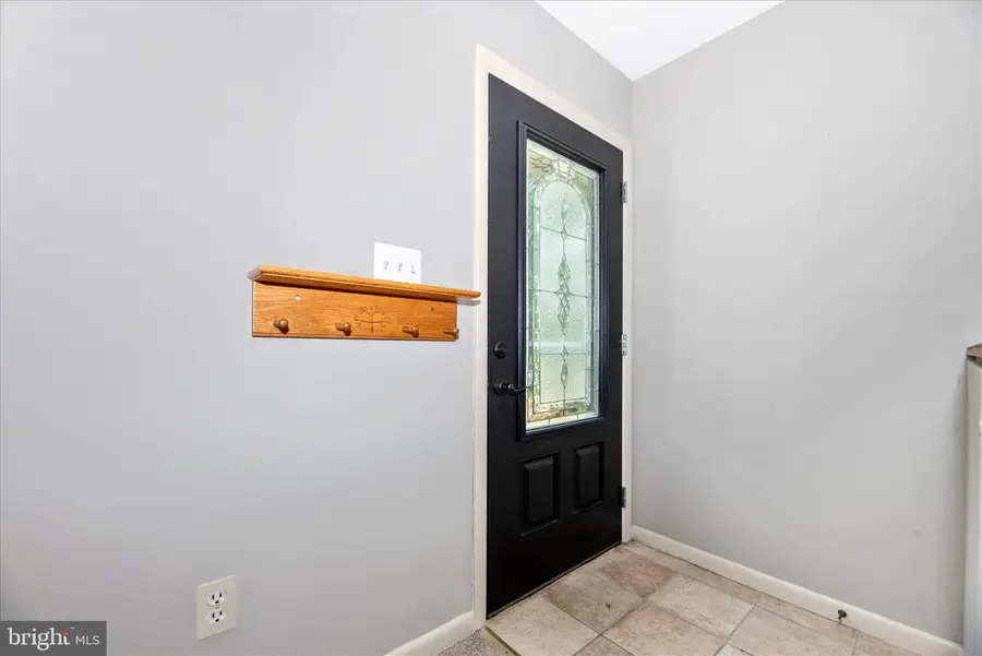 7554 Watkins Dr, Sykesville, MD 21784 - #3