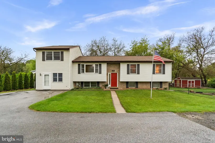 132 Dunrovin Ave, Westminster, MD 21158 - #2