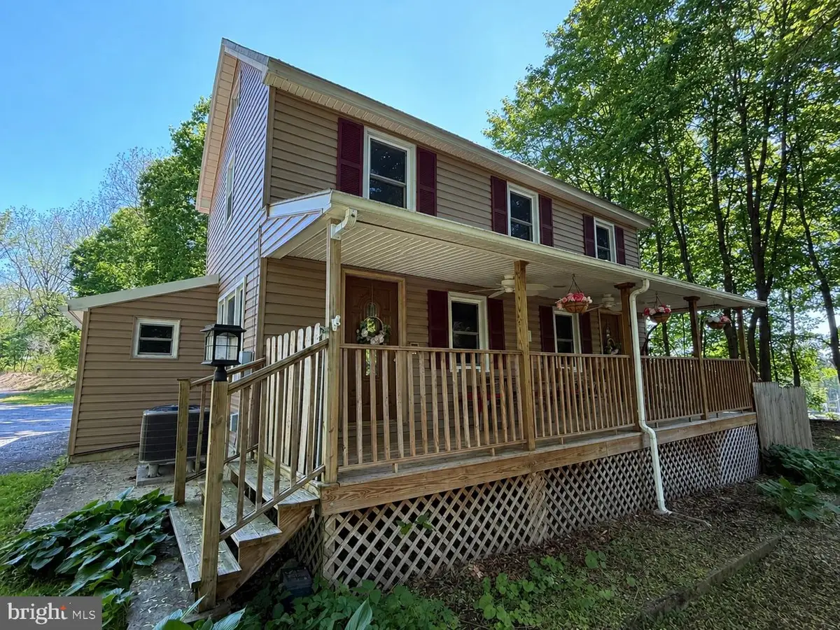7409 Spout Hill Rd, Sykesville, MD 21784 - #1