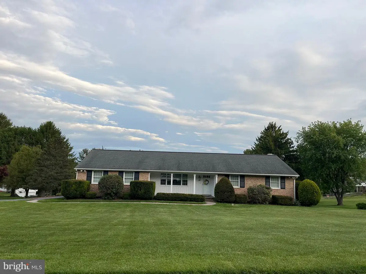 1645 Saint Paul St, Hampstead, MD 21074 - #1