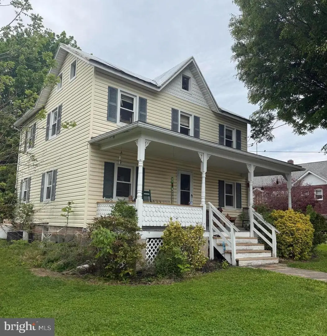 204 Church St, New Windsor, MD 21776 - #1