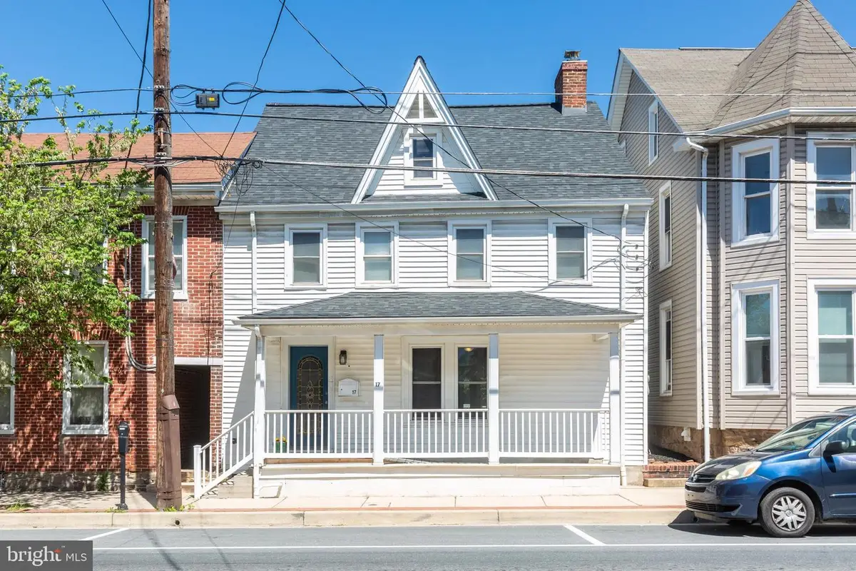 17 York St, Taneytown, MD 21787 - #1