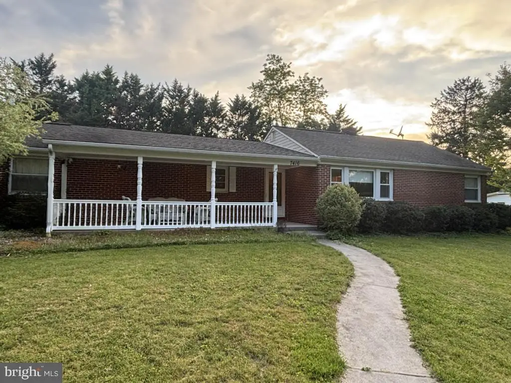 7416 Centre St, Sykesville, MD 21784 - #1