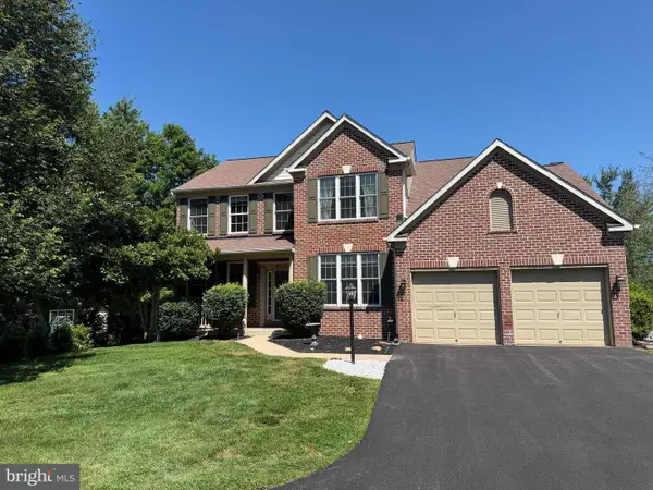 5766 Oyster Bay Dr, ELDERSBURG, MD 21784