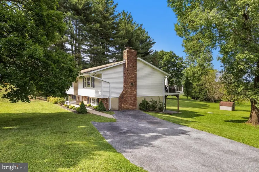 6410 Candlewicke Ct, Sykesville, MD 21784 - #2
