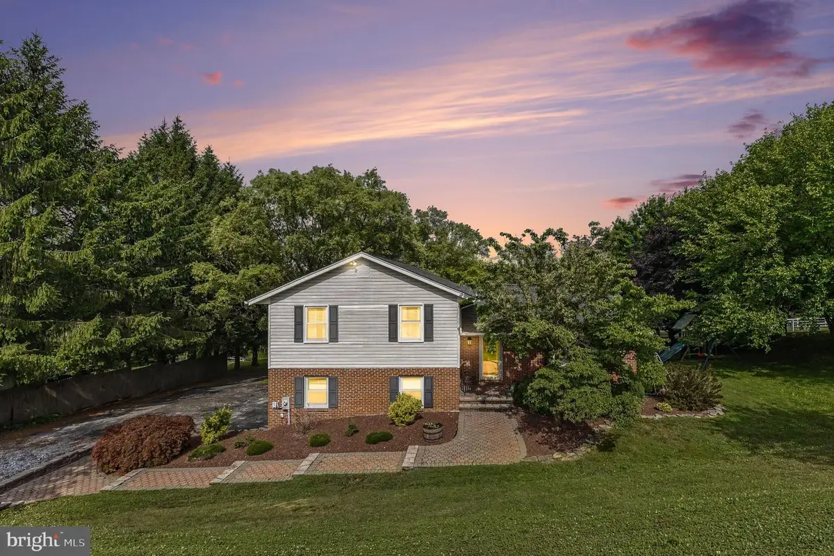 2911 Southwestern Ave, Manchester, MD 21102 - #1