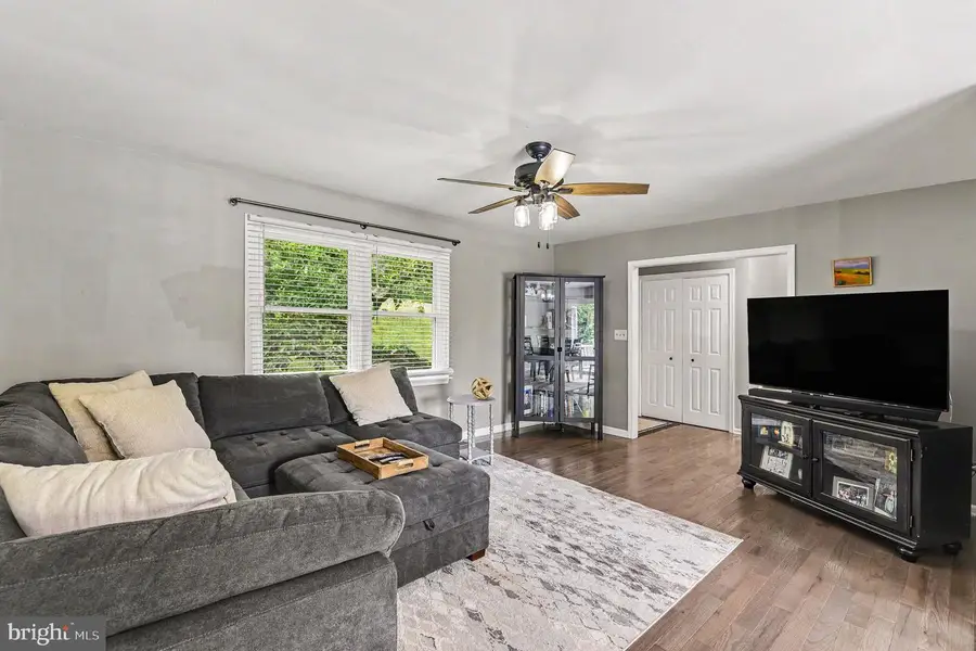 2911 Southwestern Ave, Manchester, MD 21102 - #3