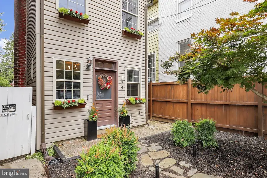 124 Church St, New Windsor, MD 21776 - #2