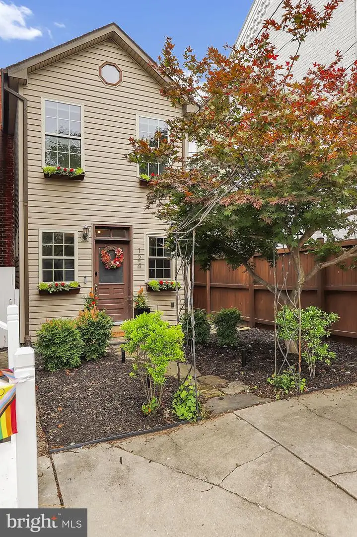 124 Church St, New Windsor, MD 21776 - #3