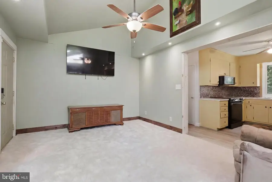 106 E Deep Run Rd, Westminster, MD 21158 - #2