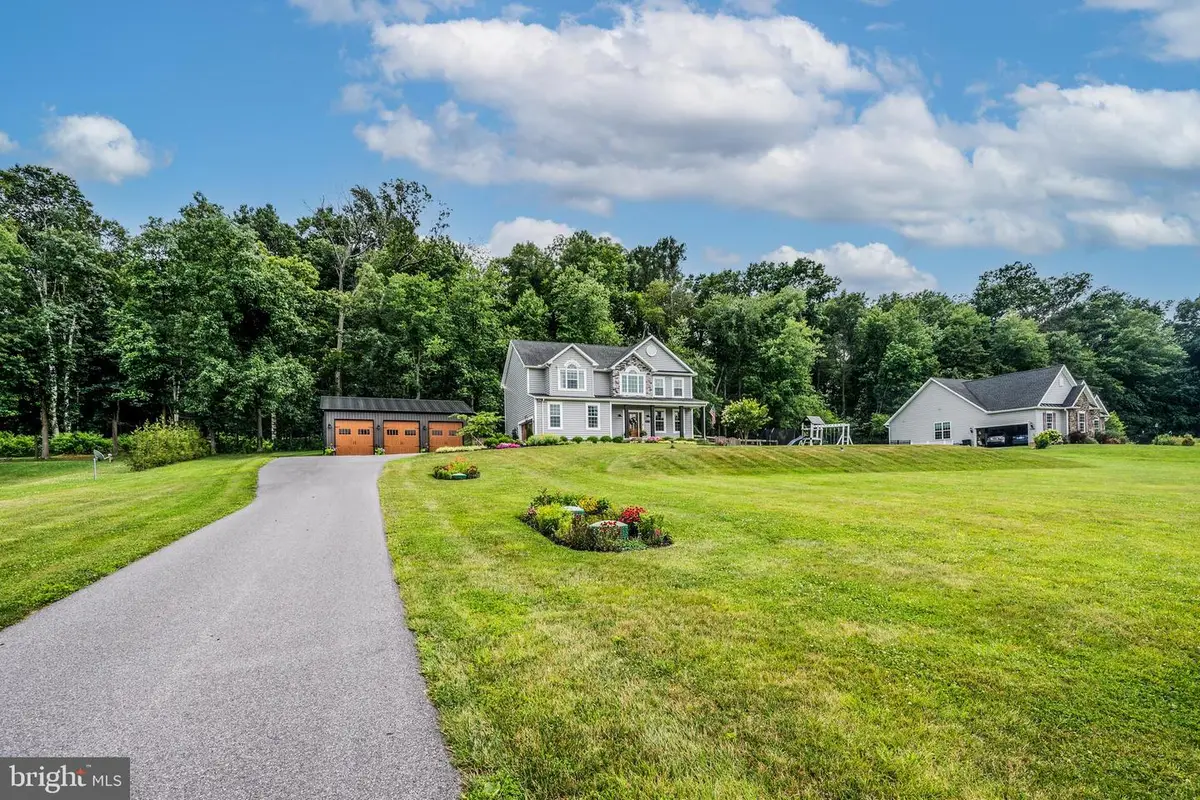 3270 Pipe Creek View Dr, Westminster, MD 21158 - #1
