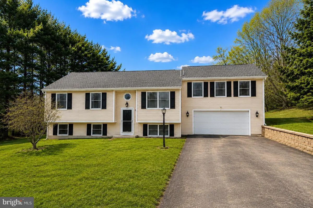 6617 Stirrup Ct, Eldersburg, MD 21784 - #1