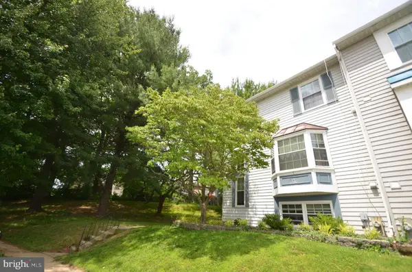 940 Gaming Sq, HAMPSTEAD, MD 21074