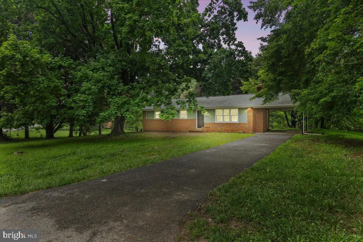 5423 Emerald Dr, Sykesville, MD 21784 - #1