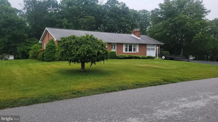 313 Wayne Ave, Westminster, MD 21157 - #2