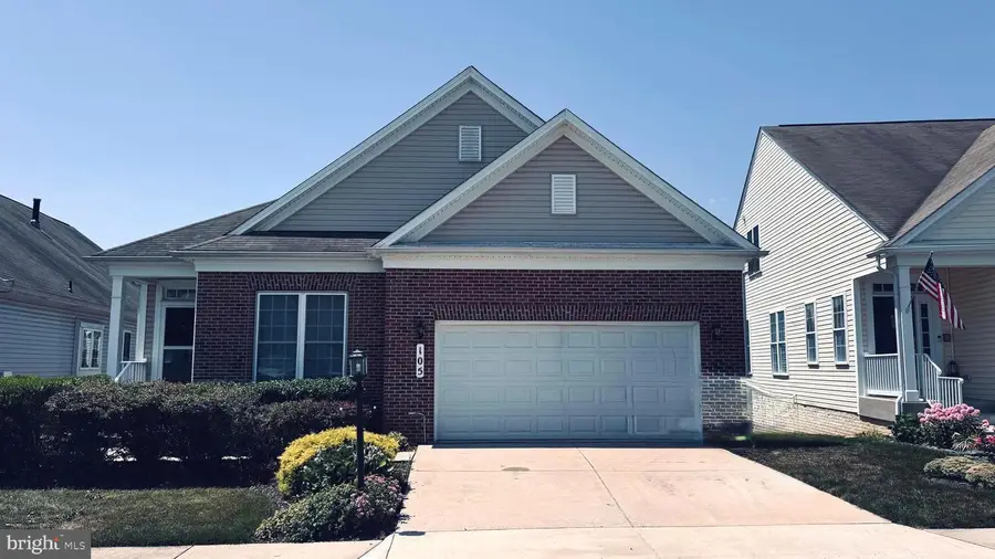 105 Butterfly Dr #104, Taneytown, MD 21787 - #2