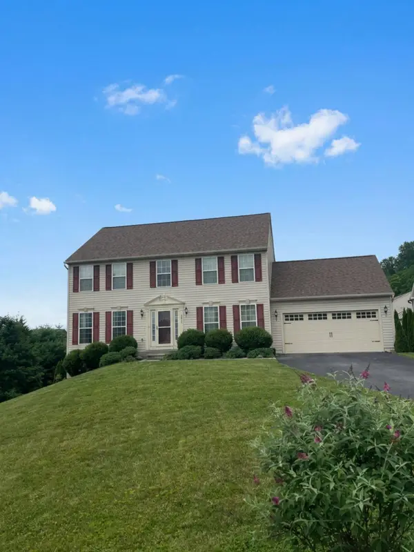 3413 Hartzdale Dr, MANCHESTER, MD 21102
