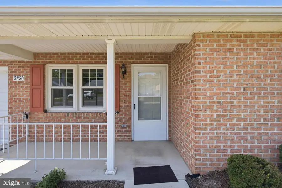 2820 Carlisle Dr #15, New Windsor, MD 21776 - #3