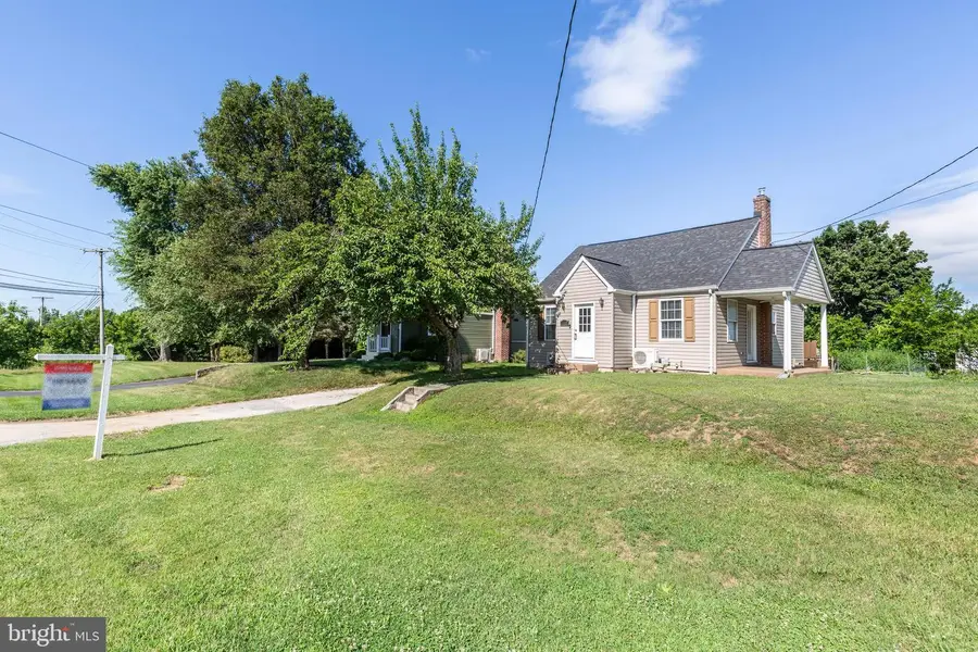 760 N Houcksville Rd, Hampstead, MD 21074 - #2
