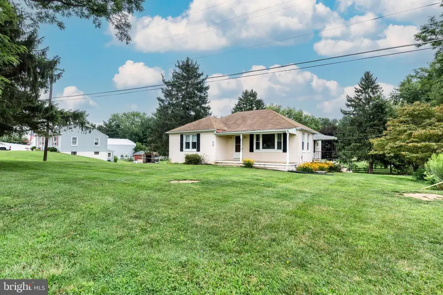 4705 Ridge Rd, Mount Airy, MD 21771 - #2