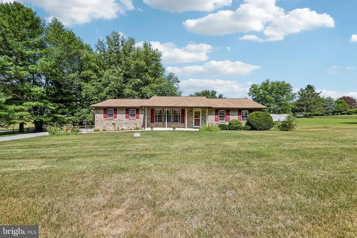 304 Blue Grass Ln, Hampstead, MD 21074 - #1