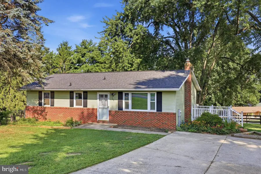 608 Oak Tree Rd, Westminster, MD 21157 - #2