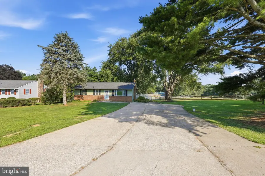 608 Oak Tree Rd, Westminster, MD 21157 - #3
