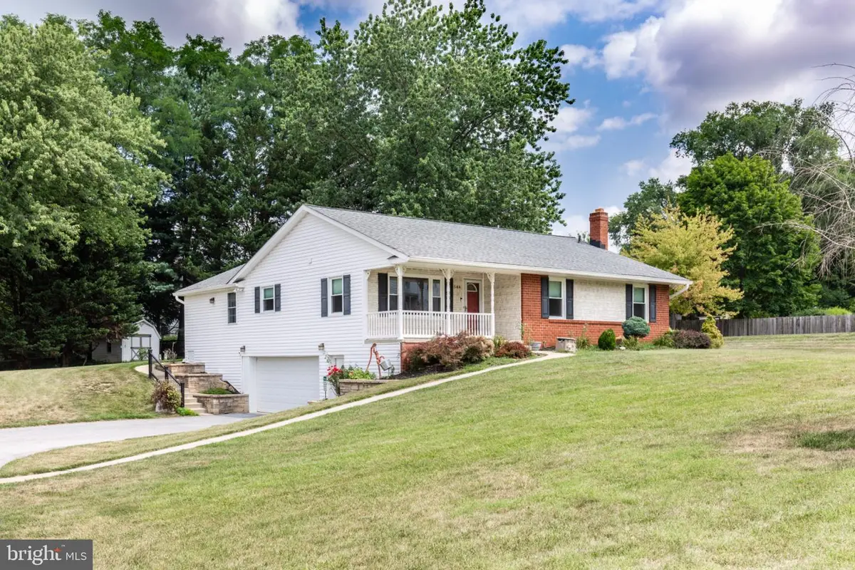 544 Uniontown Rd, Westminster, MD 21158 - #1