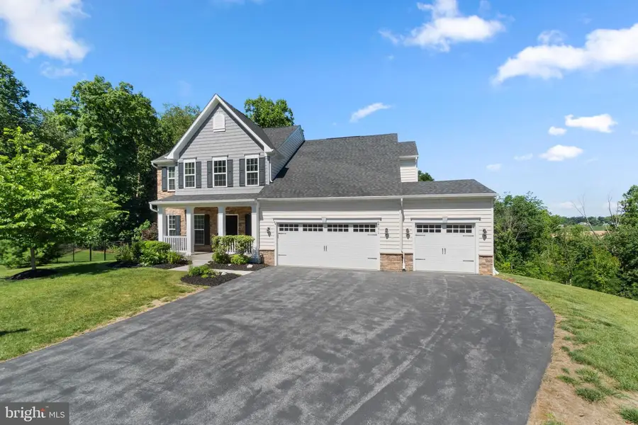 696 Wilford Dr, Westminster, MD 21158 - #2