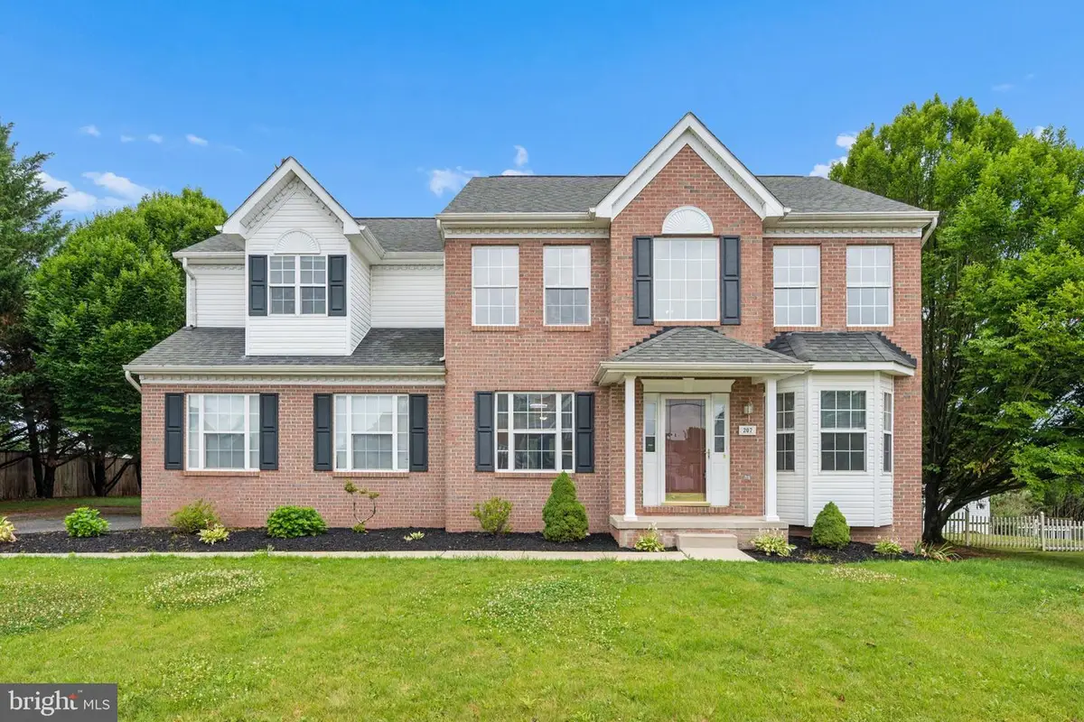 207 Bentley St, Taneytown, MD 21787 - #1